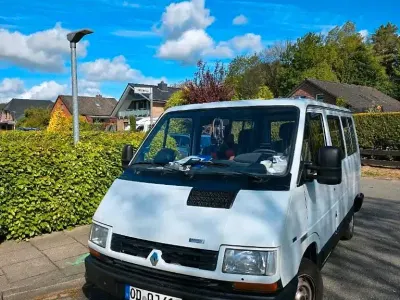 Gebraucht Renault Trafic 61 PS (44 kW) 1996 Weiß Van / Kleinbus