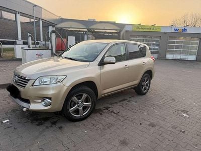 Gebraucht Toyota RAV4 Multidrive S 158 PS (116 kW) 2013 Gold SUV