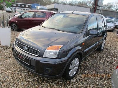 Gebraucht Ford Fusion 90 PS (66 kW) 2009 Grau Limousine