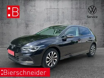 Używany VW Golf VIII Active 150 KM (110 kW) 2023 Czarny Sedan/Limuzyna