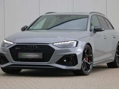 Gebraucht Audi RS4 Competition 450 PS (330 kW) 2023 Nardograu Kombi