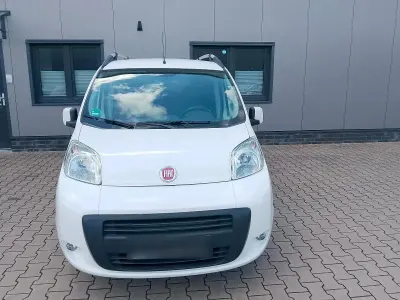 Gebraucht Fiat Qubo Trekking 55 PS (40 kW) 2008 Weiß Van / Kleinbus