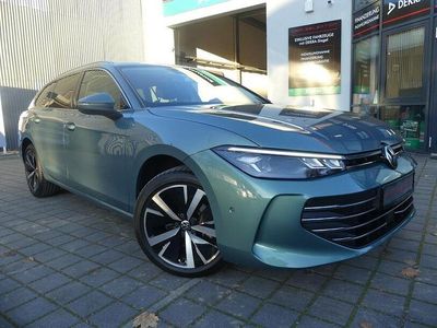 Gebraucht VW Passat 150 PS (110 kW) 2025 Maripositgrün metallic Kombi