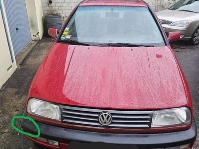 Gebraucht VW Vento 75 PS (55 kW) 1993 Rot Limousine