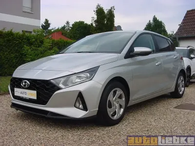 Gebraucht Hyundai i20 101 PS (74 kW) 2022 Silber Kleinwagen