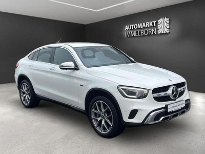 Gebraucht Mercedes GLC300e AMG 306 PS (225 kW) 2021 Weiß Limousine