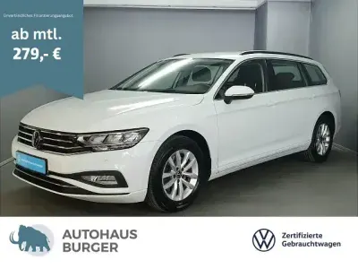 Gebraucht VW Passat Business 150 PS (110 kW) 2023 Gletscherweiss (metallic) Kombi