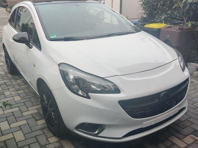 Gebraucht Opel Corsa Color Edition 90 PS (66 kW) 2015 Weiß Kleinwagen