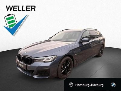 Gebraucht BMW 530e M Sport 292 PS (214 kW) 2023 Arctic race blue (blau) Kombi