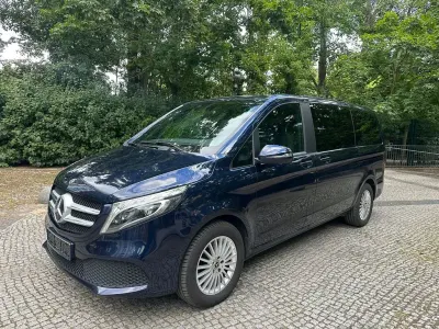 Gebraucht Mercedes V300 Edition 239 PS (175 kW) 2019 Blau Van / Kleinbus