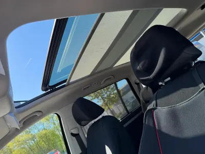 Gebraucht VW Touran 150 PS (110 kW) 2011 Schwarz Van / Kleinbus