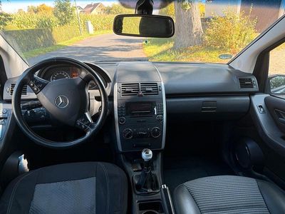 Gebraucht Mercedes A180 Avantgarde 109 PS (80 kW) 2007 Schwarz Kleinwagen