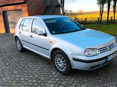 Gebraucht VW Golf IV 105 PS (77 kW) 1999 Silber Kleinwagen