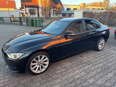Gebraucht BMW 316 Sport Line 116 PS (85 kW) 2017 Schwarz Limousine