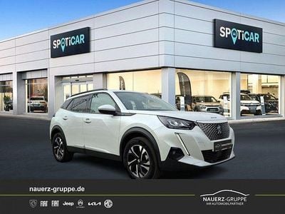 Weiß Gebraucht 2021 Peugeot e-2008 Allure SUV | 18.490 € (Fairer Preis)