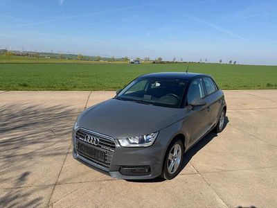 Gebraucht Audi A1 Sportback 90 PS (66 kW) 2016 Grau Kleinwagen