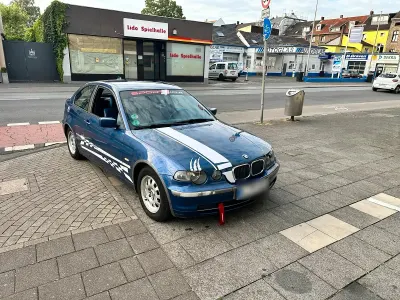 Gebraucht BMW 316 116 PS (85 kW) 2002 Blau Limousine