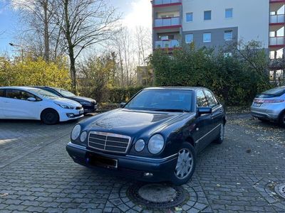 gebraucht Mercedes E280 Benzin *Klima*Automatik*TÜV