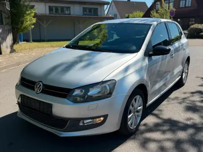 Używany VW Polo Style 70 KM (51 kW) 2011 Srebrny Hatchback