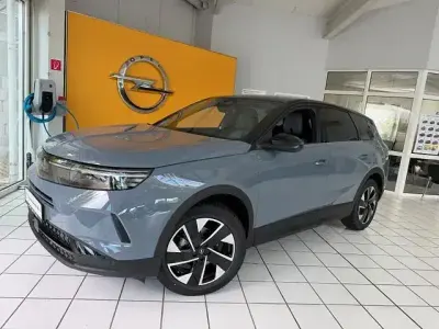 Neu Opel Grandland X 145 PS (106 kW) 2026 Grau SUV