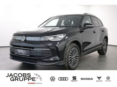 Gebraucht VW Tiguan Goal 150 PS (110 kW) 2024 Schwarz SUV