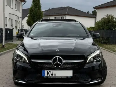Gebraucht Mercedes CLA250 211 PS (155 kW) 2019 Schwarz Coupé