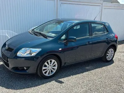 Gebraucht Toyota Auris Executive 132 PS (97 kW) 2009 Blau Kleinwagen