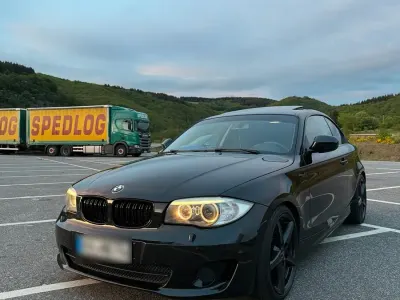 Gebraucht BMW 120 Coupé Shadowline 170 PS (125 kW) 2011 Schwarz Coupé