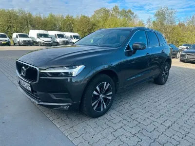 Gebraucht Volvo XC60 Momentum 197 PS (144 kW) 2021 Grau SUV