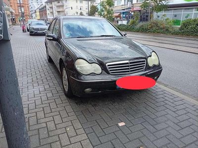 Mercedes C200