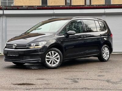 Gebraucht VW Touran Comfortline 110 PS (80 kW) 2016 Schwarz Van / Kleinbus