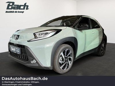Urban khaki Neu 2026 Toyota Aygo X SUV | 21.350 € (Teuer)