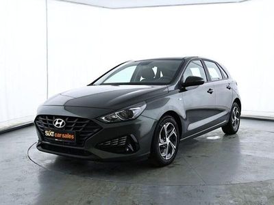 Gebraucht Hyundai i30 Select 120 PS (88 kW) 2023 Grau Limousine