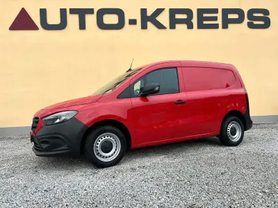 Gebraucht Mercedes Citan 112 116 PS (85 kW) 2023 Rot Van / Kleinbus