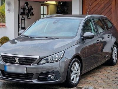 Gebraucht Peugeot 308 SW 131 PS (96 kW) 2018 Grau Kombi