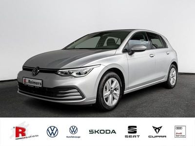 Silber Gebraucht 2023 VW Golf VIII Life | 23.490 € (Guter Preis)