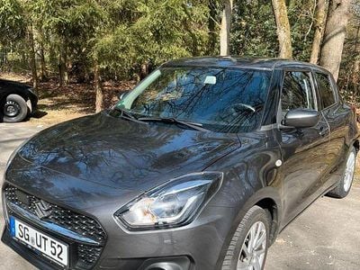 Gebraucht Suzuki Swift Club 83 PS (61 kW) 2021 Silber Kleinwagen