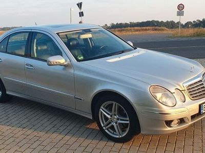 Mercedes E320