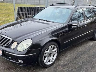 Gebraucht Mercedes E240 Avantgarde 177 PS (130 kW) 2005 Schwarz Kombi