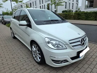 Gebraucht Mercedes B180 109 PS (80 kW) 2008 Weiß Van / Kleinbus