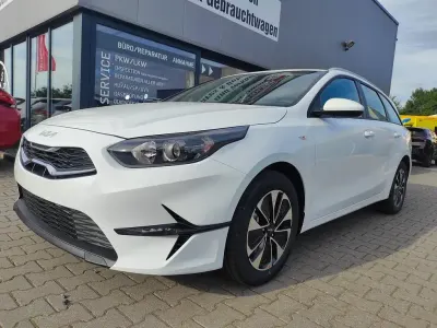 Gebraucht Kia Ceed Sportswagon Gold 140 PS (102 kW) 2025 Weiß Kombi