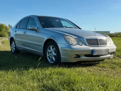 Brugt Mercedes C220 143 HK (105 kW) 2003 Sølv Sedan