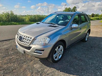 Mercedes ML320