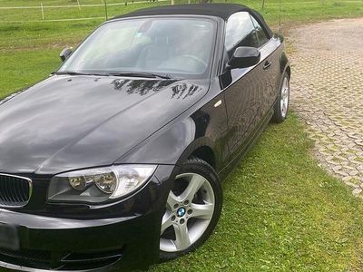 Gebraucht BMW 118 Cabriolet 140 PS (102 kW) 2010 Schwarz Cabrio