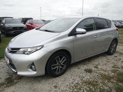 Toyota Auris Hybrid