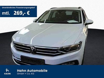 Gebraucht VW Passat Business 150 PS (110 kW) 2023 Gletscherweiß metallic Kombi