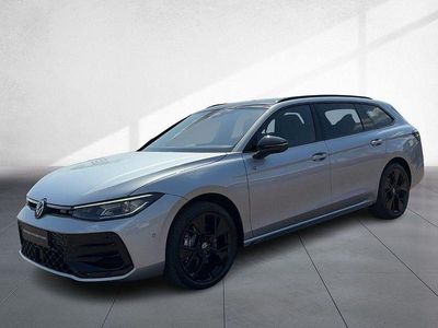 Second-hand VW Passat R-line 193 CP (141 kW) 2025 Argintiu Break