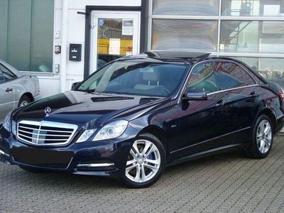 Gebraucht Mercedes E350 231 PS (169 kW) 2010 Blau Limousine