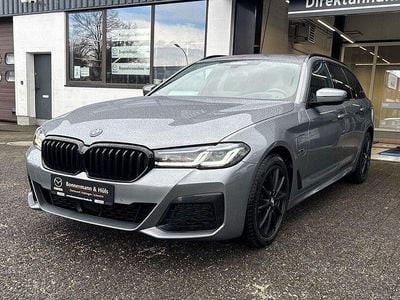 Gebraucht BMW 530e M Sport 292 PS (214 kW) 2022 Graumetallic Kombi