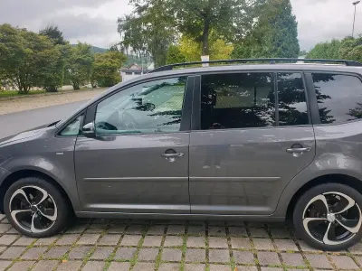 Gebraucht VW Touran 140 PS (102 kW) 2012 Grau Van / Kleinbus